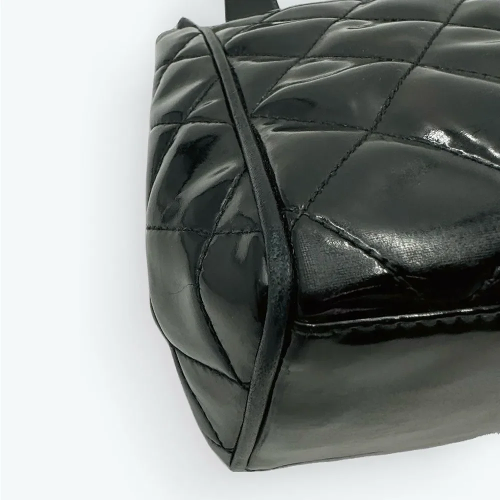 Auth Vtg Chanel Small CC Black Quilted Patent Leather Slit Pocket Shoulder Bag